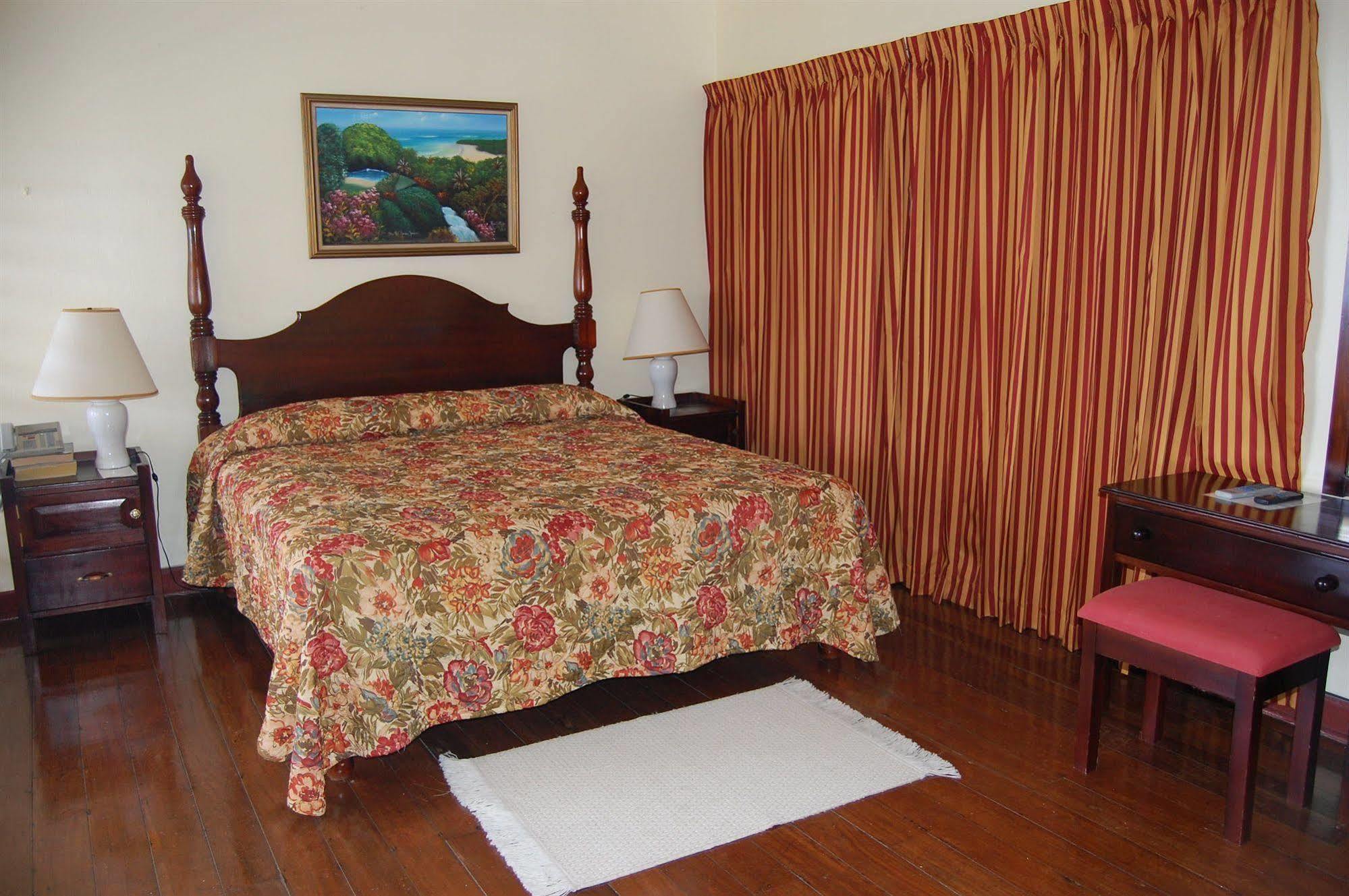 Inn At Shaw Park Gardens & Waterfalls Ocho Rios Dış mekan fotoğraf
