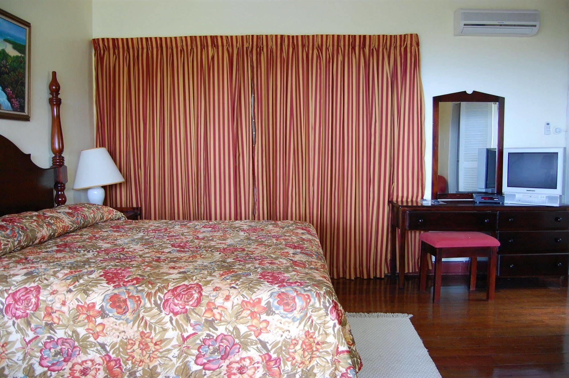 Inn At Shaw Park Gardens & Waterfalls Ocho Rios Dış mekan fotoğraf