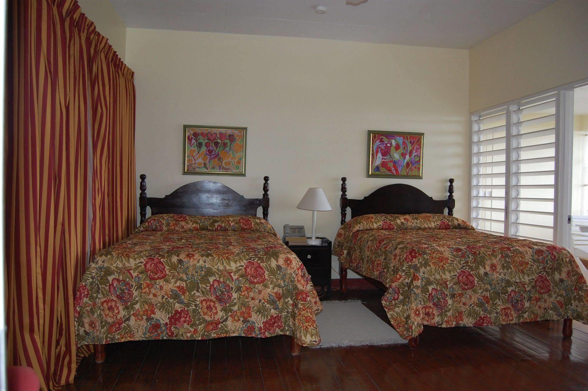 Inn At Shaw Park Gardens & Waterfalls Ocho Rios Dış mekan fotoğraf