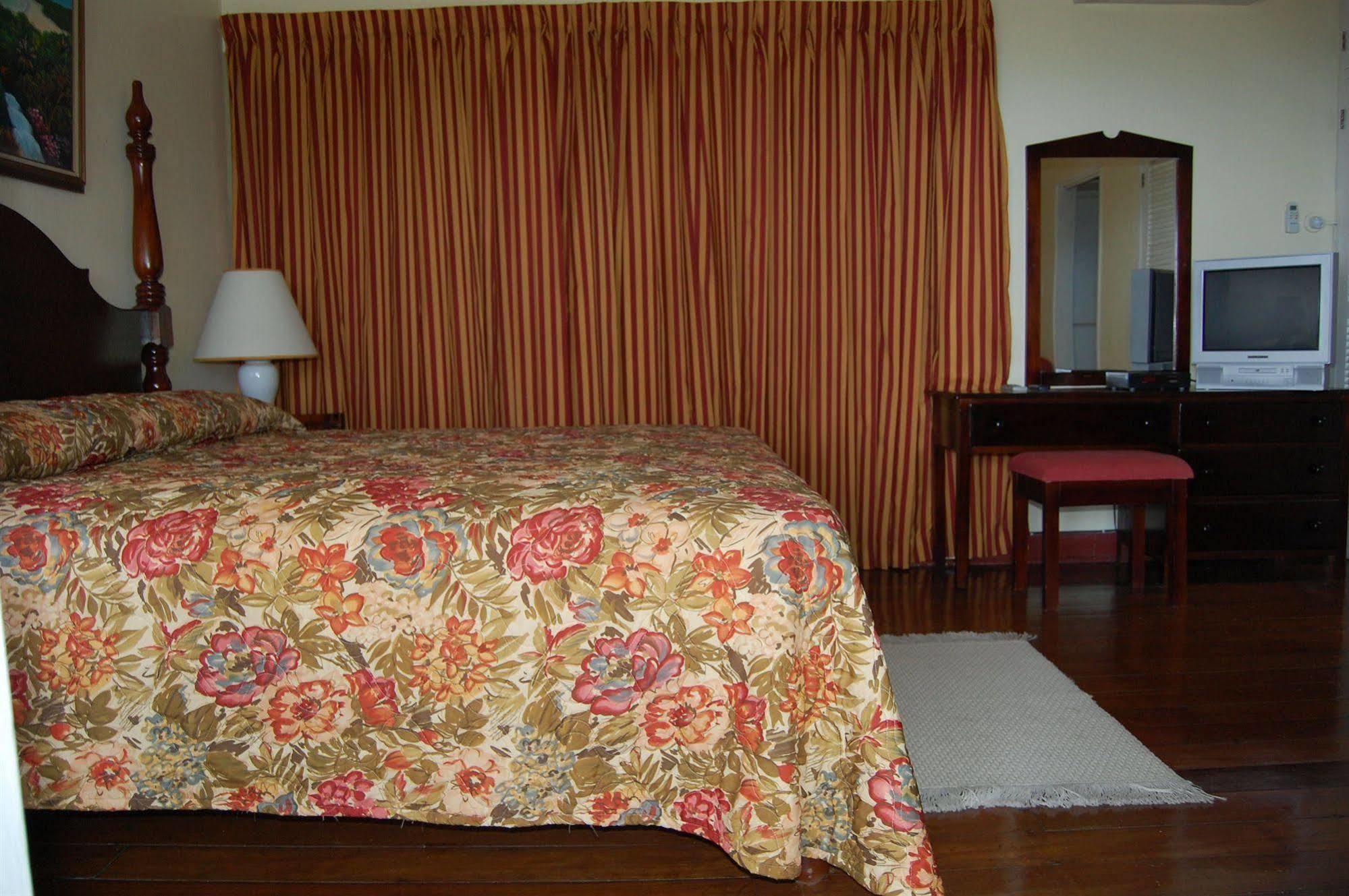 Inn At Shaw Park Gardens & Waterfalls Ocho Rios Dış mekan fotoğraf