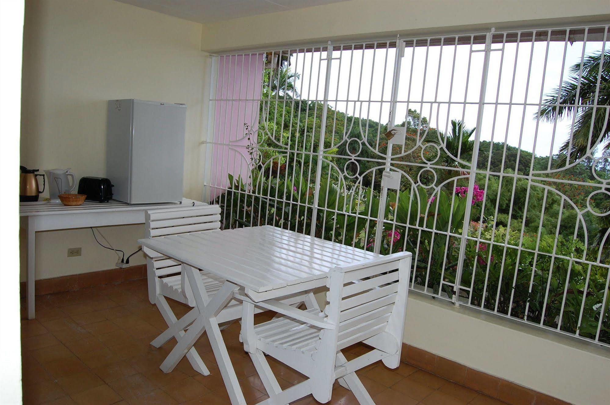 Inn At Shaw Park Gardens & Waterfalls Ocho Rios Dış mekan fotoğraf