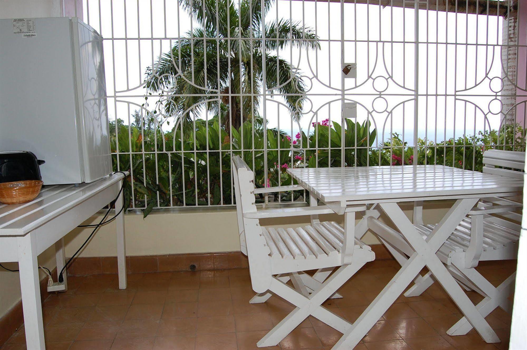 Inn At Shaw Park Gardens & Waterfalls Ocho Rios Dış mekan fotoğraf
